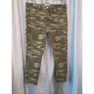 Lucky Brand “Bridgette” Crop Jeans